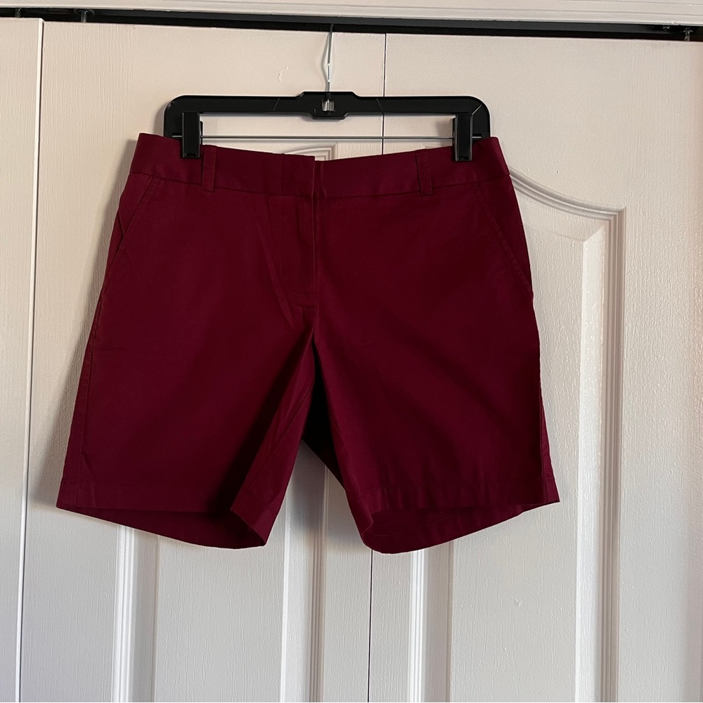 J.Crew Factory broken in chino shorts 7” inseam NWT Maroon Red Size 4
